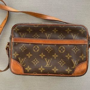 Vintage Louis Vuitton crossbody